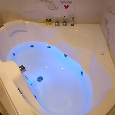 50 Nuances Avec Balneotherapie Pour 2 Hodinový hotel 2*