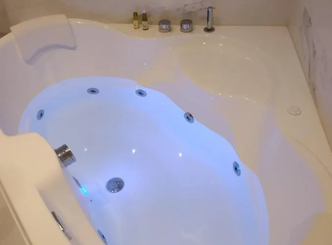 50 Nuances Avec Balneotherapie Pour 2 2* 凯恩